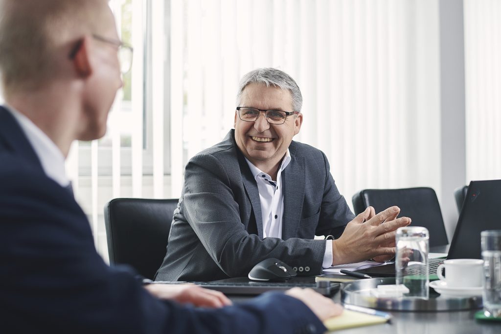 Christian Müller, Partner von Friedrichs & Partner, im Beratungsgespräch